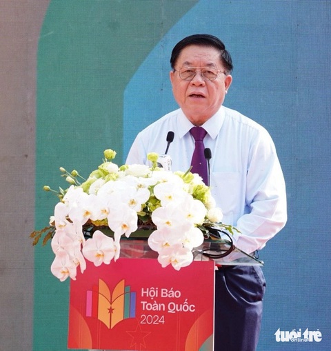 Phó thủ tướng Chính phủ Trần Lưu Quang phát biểu chỉ đạo tại lễ bế mạc Hội báo toàn quốc - Ảnh: PHƯƠNG QUYÊN Ông Nguyễn Trọng Nghĩa - bí thư Trung ương Đảng, trưởng Ban Tuyên giáo Trung ương - phát biểu chỉ đạo - Ảnh: PHƯƠNG QUYÊN