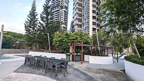 Một chung cư ở Singapore - Ảnh: LÊ NAM Một chung cư ở Singapore - Ảnh: LÊ NAM