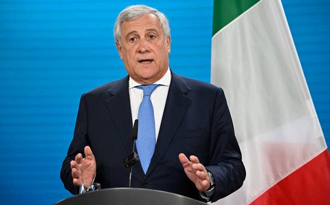 Ý cảnh báo Thế chiến 3 nếu đưa quân NATO tới Ukraine- Ảnh 1. Ngoại trưởng Ý Antonio Tajani - Ảnh: AFP
