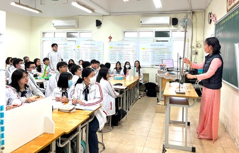 Hà Nội thi tuyển chức danh hiệu trưởng, hiệu phó trường công lập- Ảnh 1. Dạy học sáng tạo của giáo viên được nhiều hiệu trưởng Hà Nội khích lệ - Ảnh: SỞ GD&ĐT HÀ NỘI