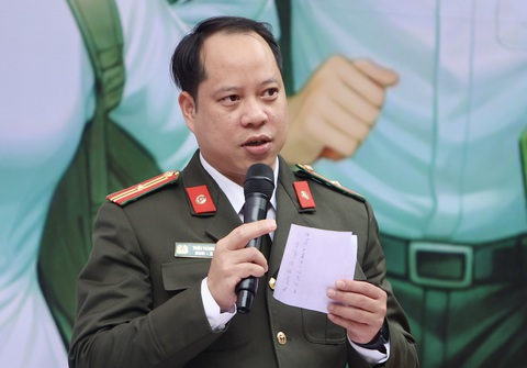 Thi tốt nghiệp THPT năm nay có gì mới, trường công an tuyển sinh ra sao?- Ảnh 6. Thiếu tá Triệu Thành Đạt, chuyên viên chính, Cục Đào tạo, Bộ Công an - Ảnh: NGUYỄN KHÁNH