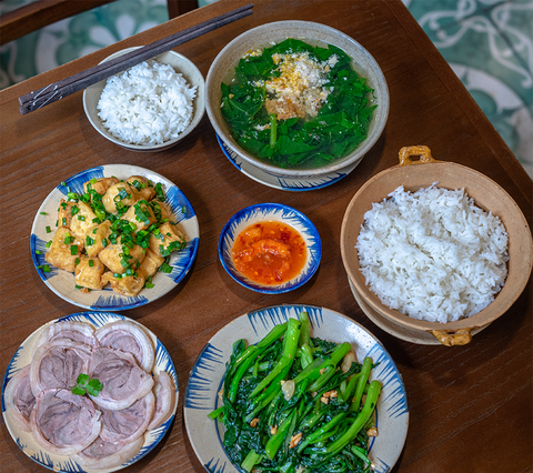 Xới cơm Michelin Guide đánh giá Xới Cơm có một không gian thoải mái và giá cả phải chăng - Ảnh: Xới Cơm