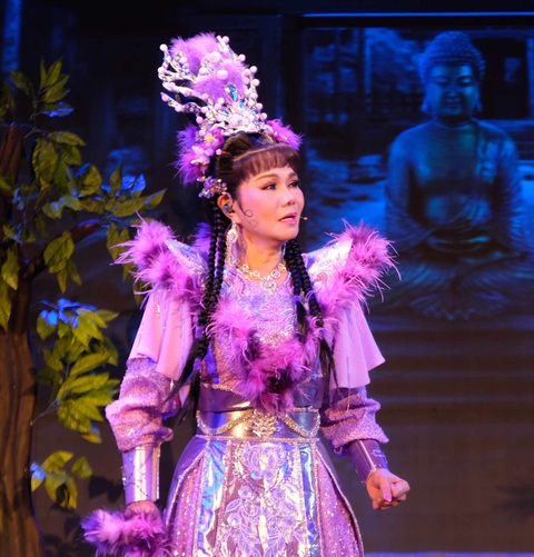 Ngọc Huyền về nước diễn vai Hồ Bảo Xuyên nổi tiếng của Lệ Thủy Ảnh: LINH ĐOAN Ngọc Huyền về nước diễn vai Hồ Bảo Xuyên nổi tiếng của Lệ Thủy - Ảnh: LINH ĐOAN