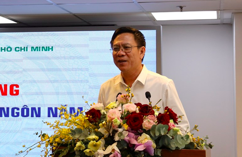 TP.HCM tập huấn phát ngôn cho cán bộ sở ngành, địa phương- Ảnh 2. Phó giám đốc Sở Thông tin và Truyền thông TP Nguyễn Ngọc Hồi phát biểu tại lễ khai giảng - Ảnh: TTBC