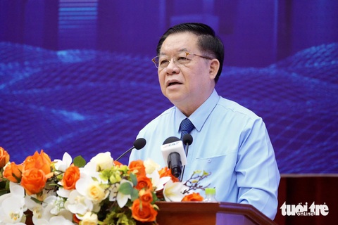 Trưởng Ban Tuyên giáo Trung ương: Tiếp tục tạo điều kiện cho các cơ quan báo chí hoạt động hiệu quả- Ảnh 2. Trưởng Ban Tuyên giáo Trung ương Nguyễn Trọng Nghĩa phát biểu tại hội nghị - Ảnh: HỮU HẠNH