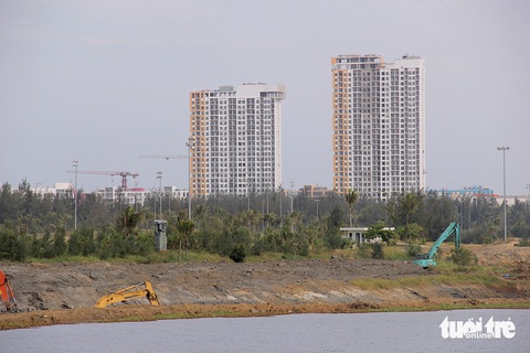 Cocobay Đà Nẵng đơn phương chấm dứt hợp đồng, khách hàng tiếp tục nhận phần khổ, kiện được không?- Ảnh 5. Chủ đầu tư Cocobay Đà Nẵng thông báo cho khách hàng đơn phương chấm dứt hợp đồng và chuẩn bị các nguồn lực để khởi động dự án The Empire vào quý 2 năm 2024 - Ảnh: TRƯỜNG TRUNG