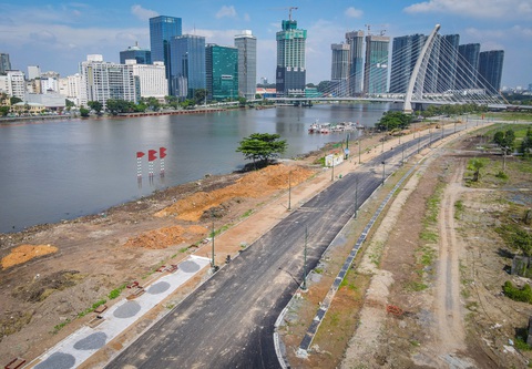 Bờ sông Sài Gòn phía Thủ Thiêm thay đổi rực rỡ- Ảnh 8. Bờ sông Sài Gòn phía Thủ Thiêm thay đổi rực rỡ- Ảnh 8.