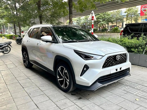 Tin tức giá xe: MG HS giảm giá mạnh, xe hạng C 'rẻ' hơn cả hạng B- Ảnh 2. Nhiều mẫu xe phân khúc dưới có giá cao hơn MG HS sau khuyến mãi - Ảnh minh họa: Đại lý Toyota