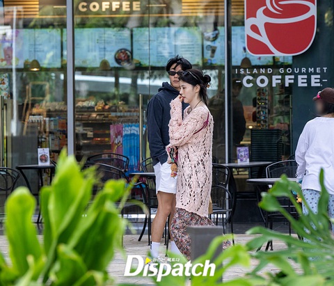 Han So Hee 'quay xe' chóng mặt với drama tình ái- Ảnh 3. Han So Hee 'quay xe' chóng mặt với drama tình ái- Ảnh 3.