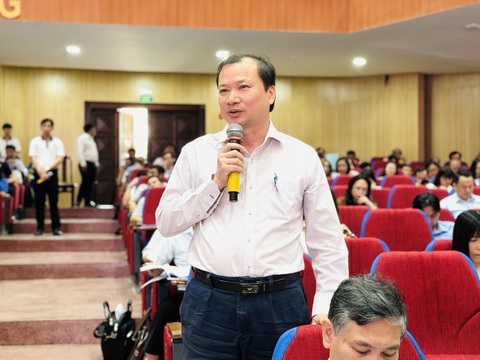 'Xét tuyển sớm gây mất công bằng', các trường nói gì?- Ảnh 1. Ông Lê Xuân Vinh - trưởng phòng đào tạo Trường đại học Quy Nhơn - cho rằng xét tuyển sớm tạo điều kiện cho các trường cũng như giảm áp lực cho hệ thống tuyển sinh - Ảnh: M.G.