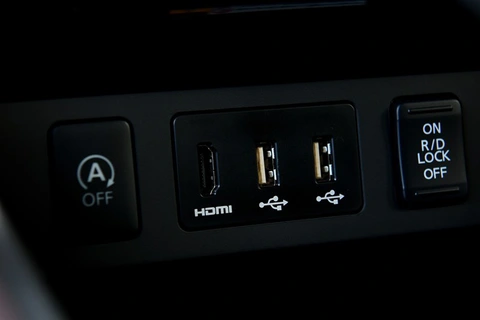 Mitsubishi Pajero Sport 2024 ra mắt: Tập trung nâng cấp động cơ và hệ truyền động- Ảnh 20. Mitsubishi Pajero Sport 2024 ra mắt: Tập trung nâng cấp động cơ và hệ truyền động- Ảnh 20.