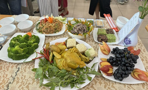 Tin tức sáng 7-4: Khánh Hòa mở cao điểm kiểm tra vệ sinh thực phẩm sau nhiều vụ ngộ độc liên tục- Ảnh 2. Khánh Hòa phát động cao điểm kiểm tra, tuyên truyền vệ sinh an toàn thực phẩm từ 8-4 - Ảnh minh họa