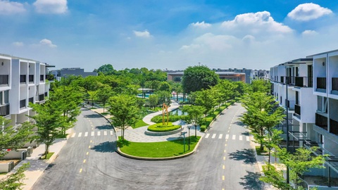 Bình Dương ‘tăng nhiệt’ với loạt dự án mới khởi động- Ảnh 1. Thị trường nhà phố Bình Dương sôi động trở lại