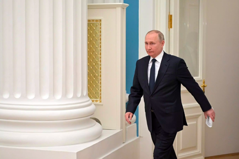 Tổng thống Putin trong ảnh chụp ngày 24-2-2022 sau khi ông phát động "chiến dịch quân sự đặc biệt" ở Ukraine - Ảnh: AFP Tổng thống Putin trong ảnh chụp ngày 24-2-2022 sau khi ông phát động "chiến dịch quân sự đặc biệt" ở Ukraine - Ảnh: AFP