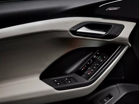 Audi Q6 e-tron 2025 ra mắt: Chủ lực xe điện tầm trung mới- Ảnh 20. Audi Q6 e-tron 2025 ra mắt: Chủ lực xe điện tầm trung mới- Ảnh 20.
