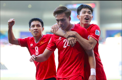 Xem 2 trận Việt Nam đấu Indonesia trên kênh nào?- Ảnh 1. Hai trận đấu giữa tuyển Việt Nam và Indonesia sẽ được trực tiếp trên FPT Play - Ảnh: REUTERS