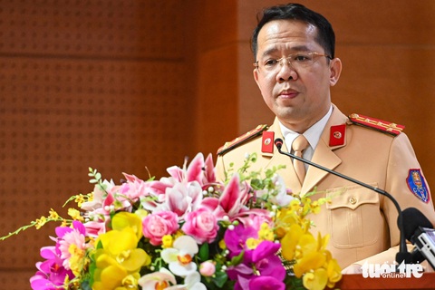 Đường cao tốc phải tối thiểu 4 làn xe- Ảnh 1. Đại tá Nguyễn Quang Nhật, trưởng Phòng hướng dẫn tuyên truyền, điều tra giải quyết tai nạn giao thông (Cục Cảnh sát giao thông) - Ảnh: HỒNG QUANG