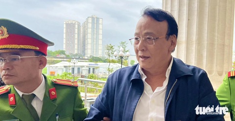 Vụ Tân Hoàng Minh: Bị hại đội mưa, bế con nhỏ đến tòa ngóng chờ quyền lợi- Ảnh 1. Ông Đỗ Anh Dũng (chủ tịch Tập đoàn Tân Hoàng Minh) - Ảnh: DANH TRỌNG