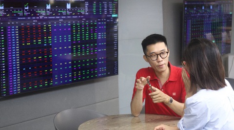 VN-Index cao nhất 19 tháng, khối ngoại miệt mài bán ròng- Ảnh 1. VN-Index duy trì đà hồi phục tích cực - Ảnh: B.K