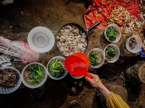 Bữa ăn hòa mình vào thiên nhiên Bữa ăn hòa mình vào thiên nhiên