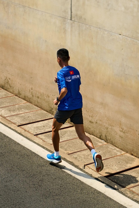 Pocari Sweat cùng Hứa Thuận Long tiếp sức đam mê chạy bộ tại Tokyo Marathon 2024- Ảnh 3. Pocari Sweat cùng Hứa Thuận Long tiếp sức đam mê chạy bộ tại Tokyo Marathon 2024- Ảnh 3.