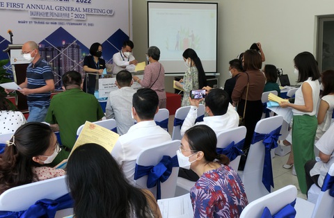 Bầu ban quản trị tại hội nghị nhà chung cư ở quận 4 (TP.HCM) sau gần 5 năm nơi này không có ban quản trị - Ảnh: T.T.D. Bầu ban quản trị tại hội nghị nhà chung cư ở quận 4 (TP.HCM) sau gần 5 năm nơi này không có ban quản trị - Ảnh: T.T.D.