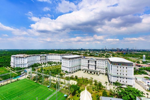 Gói 'đầu tư giáo dục' của trường quốc tế: đóng tiền tỉ, hồi hộp khi có sự cố- Ảnh 1. Trường quốc tế AISVN đang gặp khó khăn tài chính khiến nhiều học sinh có nguy cơ gián đoạn việc học - Ảnh: AISVN