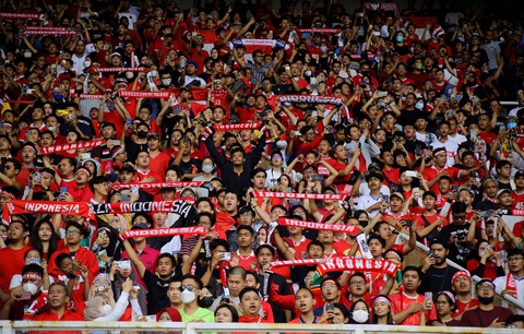 FIFA giám sát an ninh sân Bung Karno trong trận Indonesia - Việt Nam- Ảnh 2. Sân Gelora Bung Karno sẽ chật ních người ở trận đấu giữa Indonesia với Việt Nam - Ảnh: Bola