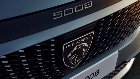 Peugeot E-5008 ra mắt: Sạc mỗi lần đi xa nhất 660km, sạc 10 phút đi 100km- Ảnh 11. Peugeot E-5008 ra mắt: Sạc mỗi lần đi xa nhất 660km, sạc 10 phút đi 100km- Ảnh 11.