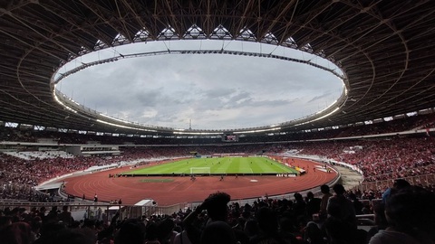 FIFA giám sát an ninh sân Bung Karno trong trận Indonesia - Việt Nam- Ảnh 1. Sân Gelora Bung Karno với sức chứa gần 80.000 chỗ ngồi sẽ mang đến áp lực khủng khiếp cho tuyển Việt Nam - Ảnh: PSSI