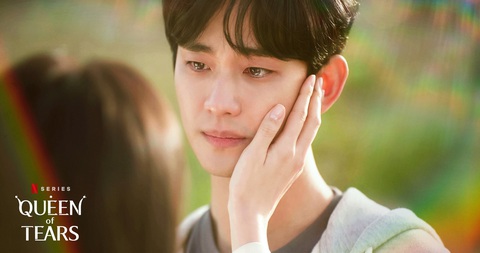 Kim Soo Hyun bắt tay đạo diễn 'Forest of secrets 2' trong phim mới- Ảnh 4. Một cảnh trong Queen of tears