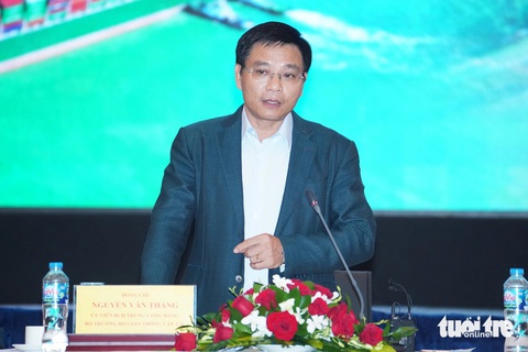 Bộ trưởng Nguyễn Văn Thắng: Đường hàng hải Việt Nam có lợi thế ‘trời cho’- Ảnh 1. Bộ trưởng Bộ Giao thông vận tải Nguyễn Văn Thắng phát biểu tại hội nghị - Ảnh: CHÂU TUẤN