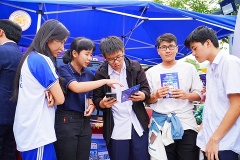 Nhiều bạn trẻ khởi nghiệp với những mô hình áp dụng trí tuệ nhân tạo AI - Ảnh: TRẦN HOÀI Nhiều bạn trẻ khởi nghiệp với những mô hình áp dụng trí tuệ nhân tạo AI - Ảnh: TRẦN HOÀI