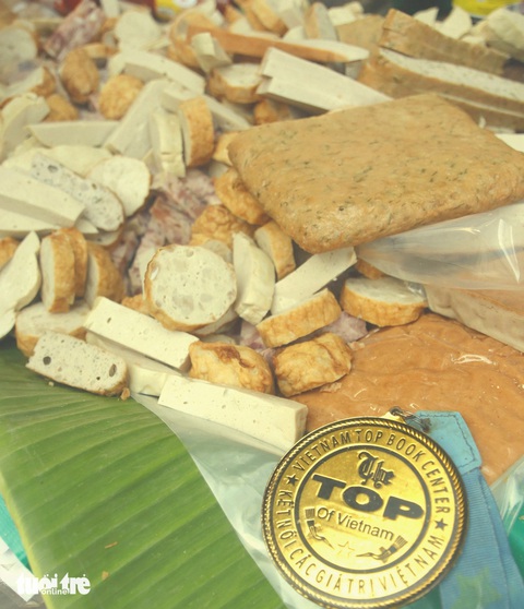 Bánh mì cụ Lý vừa được công nhận là một trong những thương hiệu bánh mì nổi tiếng và lâu đời tại Sài Gòn. Bánh mì cụ Lý vừa được công nhận là một trong những thương hiệu bánh mì nổi tiếng và lâu đời tại Sài Gòn.