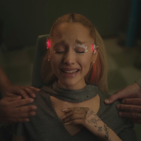 Sau tranh cãi, Ariana Grande trở lại thành công rực rỡ với album ‘Eternal sunshine’- Ảnh 2. Sau tranh cãi, Ariana Grande trở lại thành công rực rỡ với album ‘Eternal sunshine’- Ảnh 2.