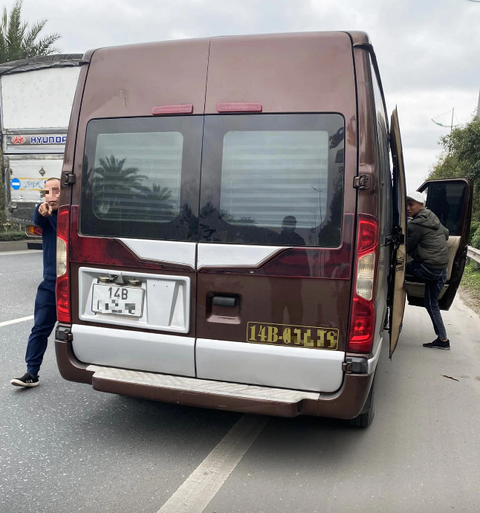 Quảng Ninh phạt chủ ‘xe dù’ bị tố hành hung khách- Ảnh 2. Nữ hành khách tố bị hành hung vẫn chưa đến cơ quan công an để làm việc nên Công an tỉnh Quảng Ninh chưa có đủ cơ sở để xử lý những dấu hiệu vi phạm khác - Ảnh: Facebook Bạch Thị D.