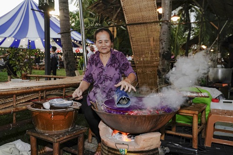 Xem gì, chơi gì tại Lễ hội văn hóa ẩm thực Saigontourist Group 2024?- Ảnh 3. Làng bánh dân gian với hơn 50 loại bánh