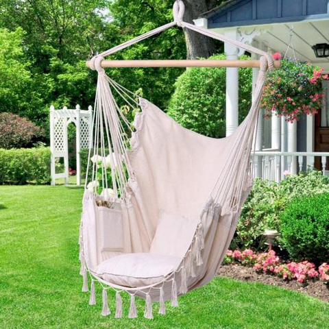 Một chiếc võng cho không gian sống hiện đại, được không?- Ảnh 6. Hãy thử treo chiếc ghế võng đáng yêu này nhé! - Ảnh: HGTV