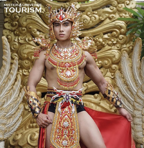 Ttrang phục dân tộc của Indonesia được đầu tư cầu kỳ, có tính thẩm mỹ - Ảnh: Fanpage Mister Universe Tourism Trang phục dân tộc của Indonesia được đầu tư cầu kỳ, có tính thẩm mỹ - Ảnh: Fanpage Mister Universe Tourism