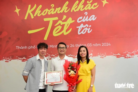 Trao giải 'Khoảnh khắc Tết của tôi': Nhiều hoạt động khám phá độc đáo, truyền cảm hứng- Ảnh 5. Tác giả Nguyễn Thanh Nam nhận giải ba với tác phẩm