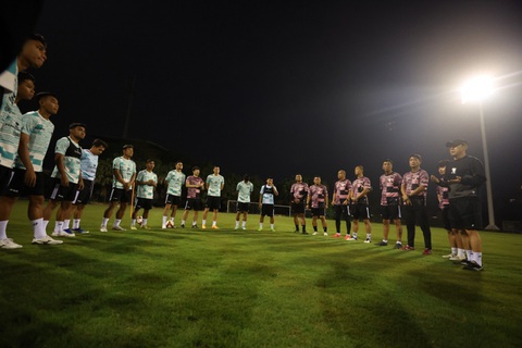 Đội tuyển Indonesia tập vào tối 23-3 trên sân phụ sân Mỹ Đình - Ảnh: PSSI Đội tuyển Indonesia tập vào tối 23-3 trên sân phụ sân Mỹ Đình - Ảnh: PSSI