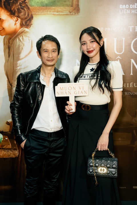 Muôn vị nhân gian: Bữa tiệc lộng lẫy và đầy cảm xúc từ Trần Anh Hùng- Ảnh 4. Hoa hậu Thùy Tiên đến chúc mừng đạo diễn Trần Anh Hùng