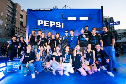 Pepsi kỉ niệm 30 năm có mặt tại Việt Nam- Ảnh 1. Các khách mời tham gia cùng sự kiện Pepsi kỉ niệm 30 năm có mặt tại Việt Nam. Ảnh: Đ.H