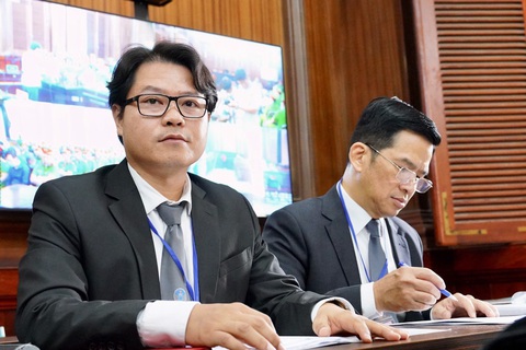 Hơn 2.200 cán bộ, giảng viên hệ thống giáo dục Văn Lang xin giảm án cho ông Nguyễn Cao Trí- Ảnh 2. Luật sư Trần Minh Hải bào chữa cho ông Nguyễn Cao Trí - Ảnh: HỮU HẠNH