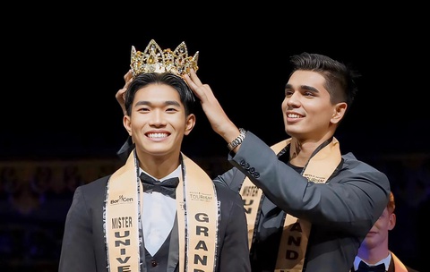 Thí sinh Chien Yu Chen đến từ Đài Loan giành vị trí cao nhất cuộc thi Mister Universe Tourism 2024 - Ảnh: Missosology Thí sinh Chien Yu Chen đến từ Đài Loan giành vị trí cao nhất cuộc thi Mister Universe Tourism 2024 - Ảnh: Missosology