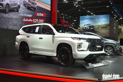 Mitsubishi Pajero Sport 2024 giá quy đổi từ 954 triệu đồng, dễ về Việt Nam đấu Fortuner- Ảnh 1. Pajero Sport 2024 nằm trong dàn xe mới hùng hậu được Mitsubishi mang tới BIMS 2024 - Ảnh: LÊ HOÀNG