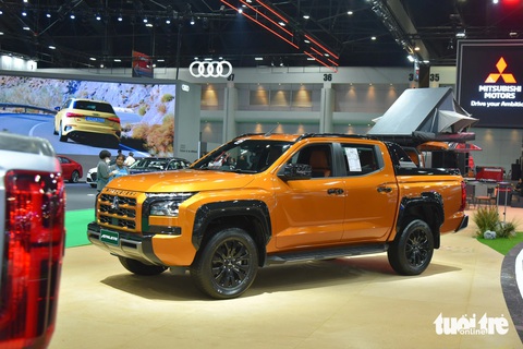 Mitsubishi Triton hoàn toàn mới sắp về Việt Nam, đấu Ranger bằng động cơ ngang Raptor- Ảnh 9. Mitsubishi Triton hoàn toàn mới sắp về Việt Nam, đấu Ranger bằng động cơ ngang Raptor- Ảnh 9.