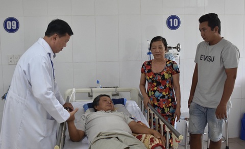 Bị tai nạn giao thông trầy da, 2 tuần sau phát uốn ván nặng- Ảnh 1. Bệnh nhân uốn ván đã hồi phục sức khỏe - Ảnh: BV cung cấp