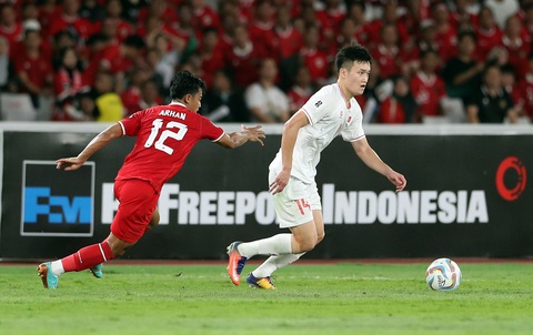 HLV Shin Tae Yong: 20 năm không thắng tuyển Việt Nam trên sân Mỹ Đình, lần này sẽ khác- Ảnh 1. Hoàng Đức cần được đá ở vị trí sở trường để phát huy tốt nhất khả năng của mình - Ảnh: N.K.