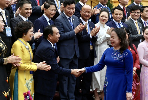 Quyền Chủ tịch nước gặp mặt doanh nhân trẻ Việt Nam- Ảnh 1. Quyền Chủ tịch nước Võ Thị Ánh Xuân gặp gỡ các doanh nhân trẻ nhân kỷ niệm 93 năm Ngày thành lập Đoàn - Ảnh: BẢO KHANH